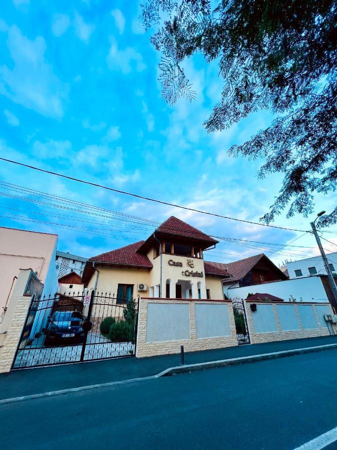 Pensiunea Casa Cristal Târgu Jiu Екстериор снимка
